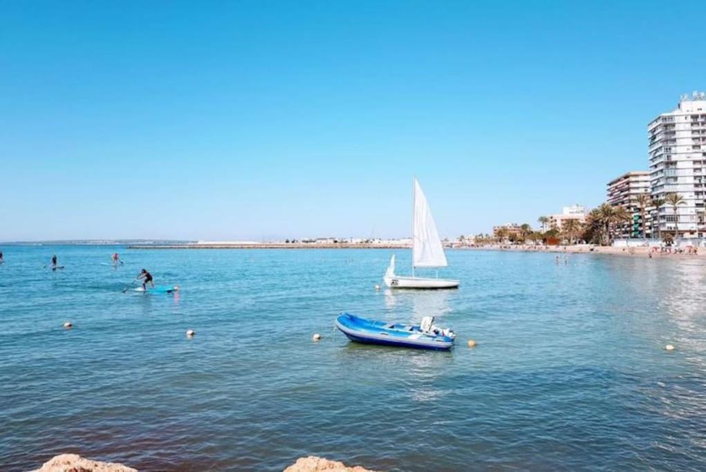 Oscar'S Chillout House By The Beach サンタ・ポラ エクステリア 写真